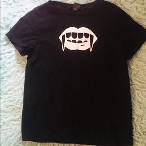 Fang shirt